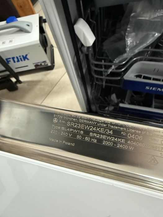 Посудомийка SIEMENS SR23EW24KE iQ300
