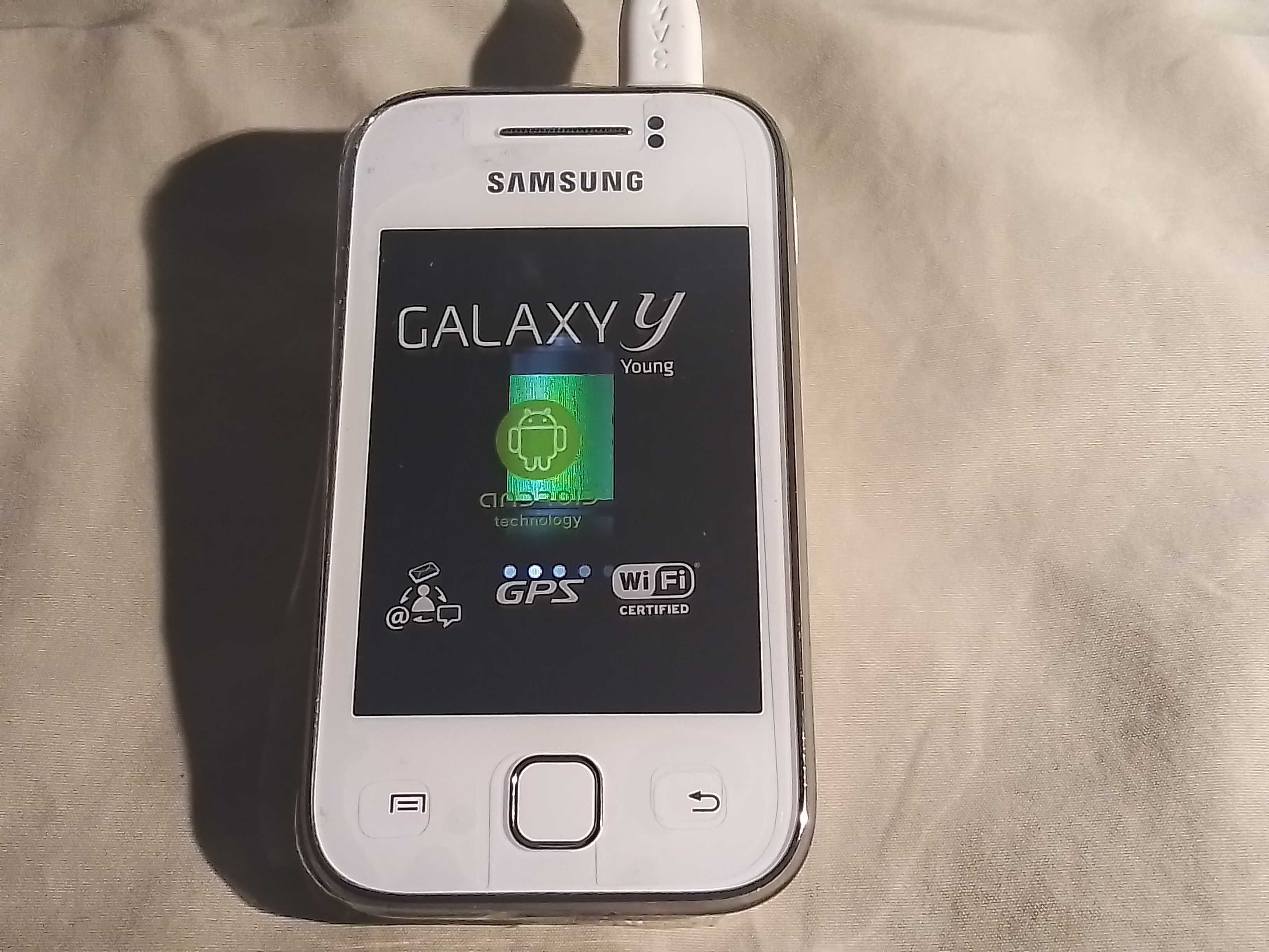 Telefon Samsung Galaxy y GT-S5360