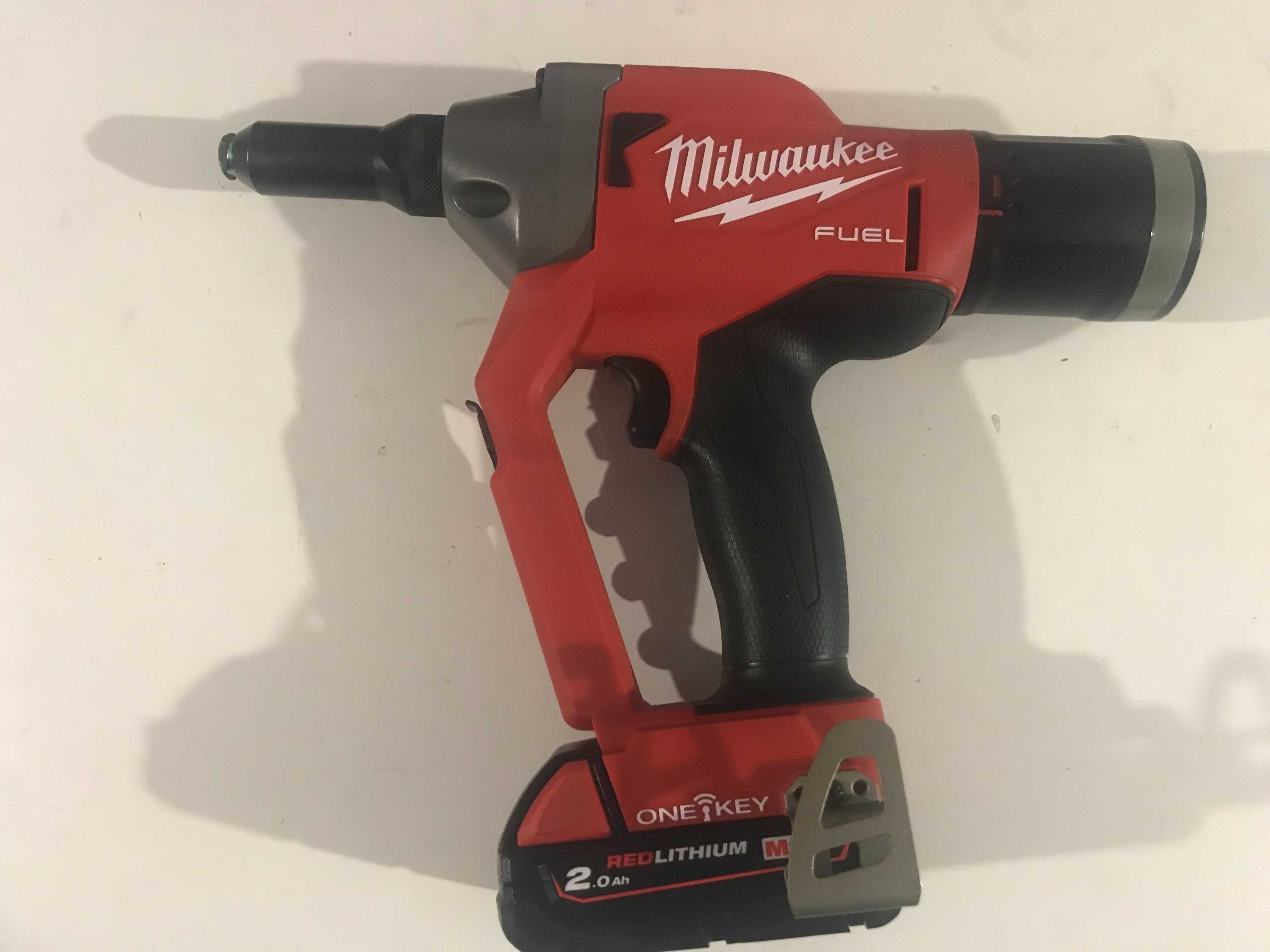 Заклепочник акумуляторний Milwaukee M18 ONEFPRT-202Xз Англії