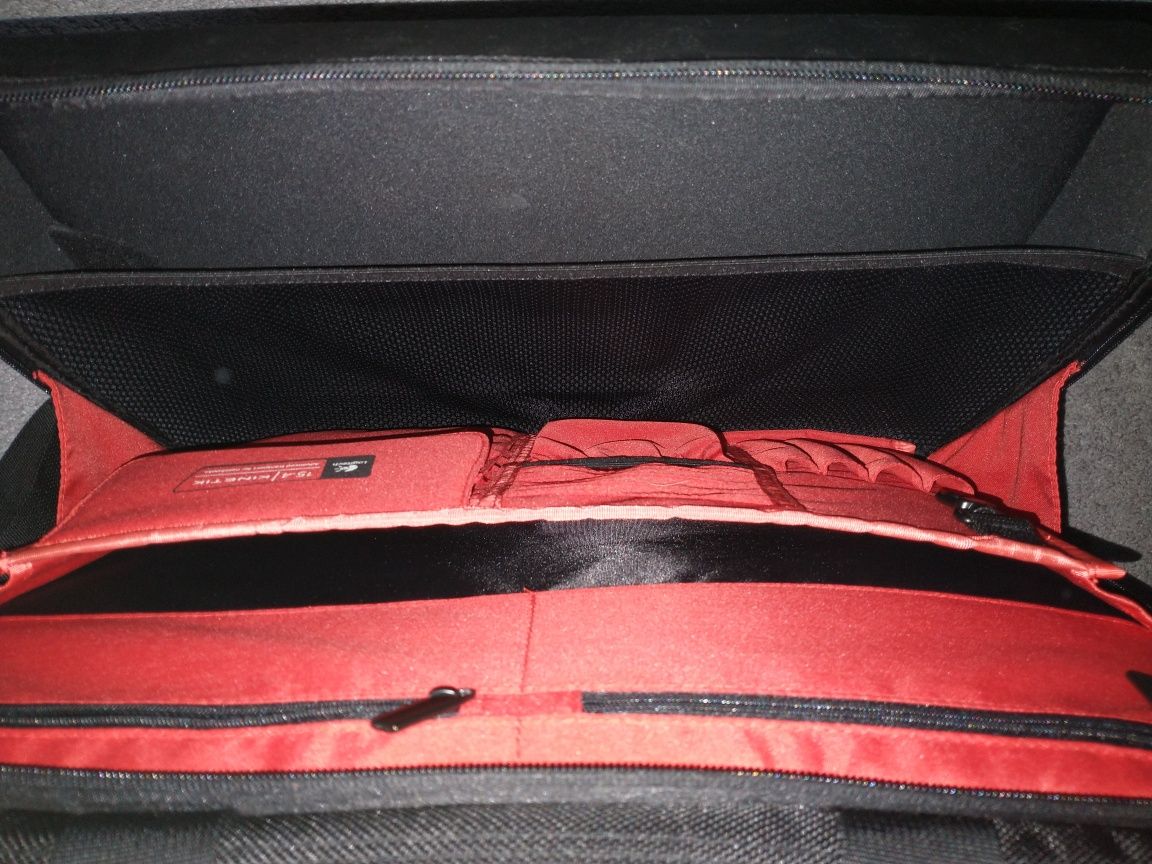 Torba na laptopa Logitech Kinetic 15,4"-15,7"