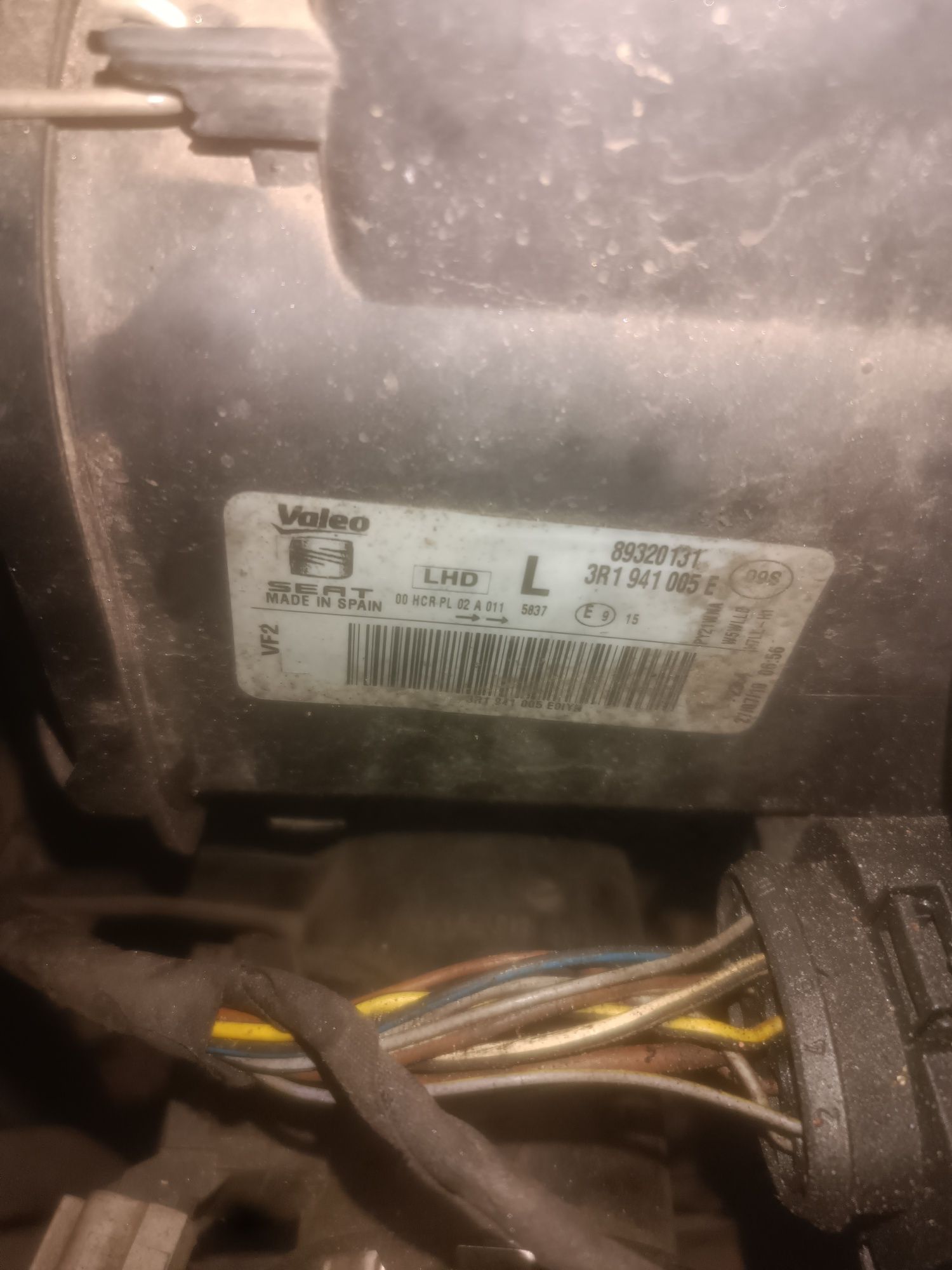 Seat Exeo lampa lewy przód lewa przednia 3r1.941.005e