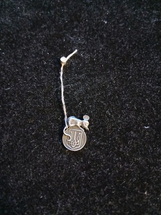 Продам серебряный сувенир
