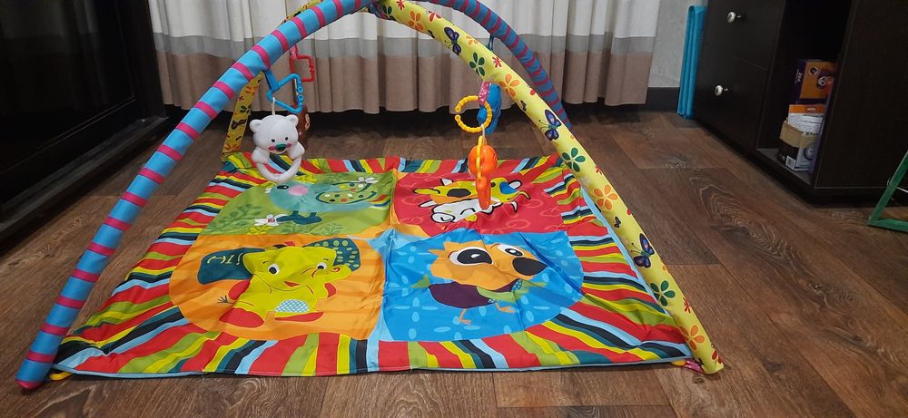 Игровой напольный коврик