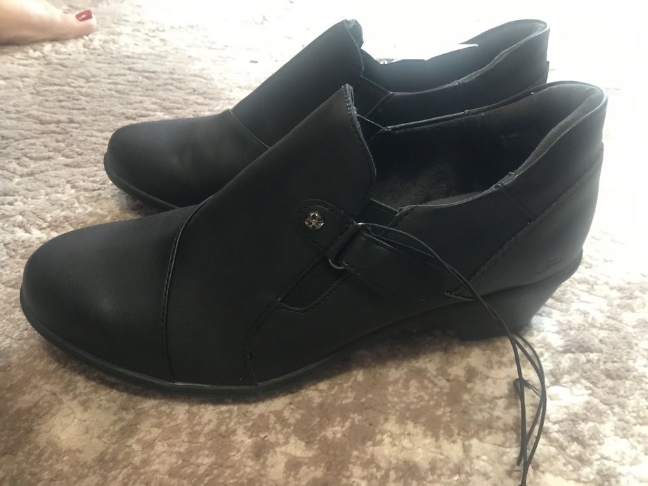 Туфельки на ніжку 24-24,5см.