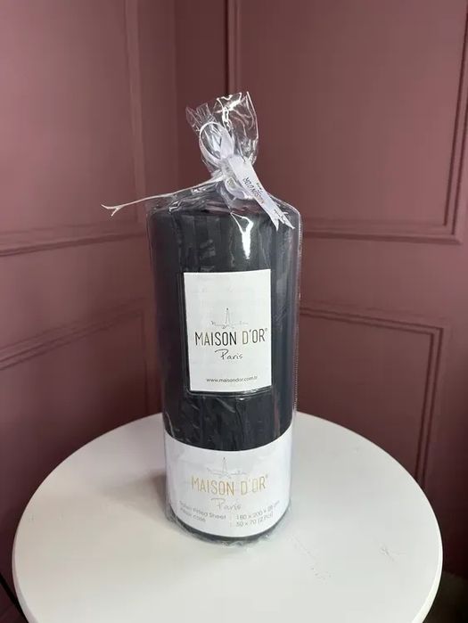 Сатиновые простыни Maison D'or на резинке 180х200+наволочки 2-50×70