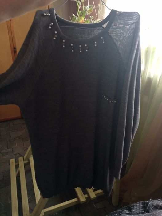 Модная туника и джинсы рванки