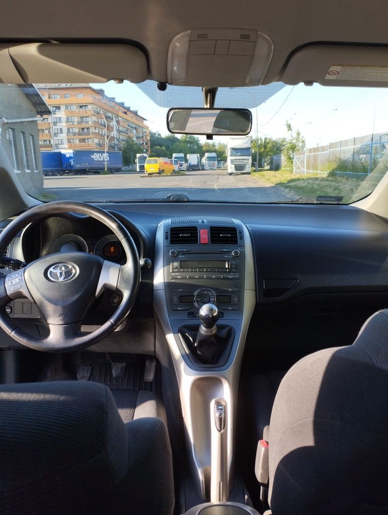 Samochód Toyota Auris