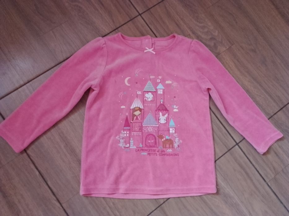 Продам дитячи кофтинки, саітшоти, на дівчинку. На 3-4 рочки.