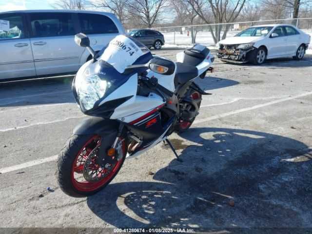 Suzuki GSX-R600 2024