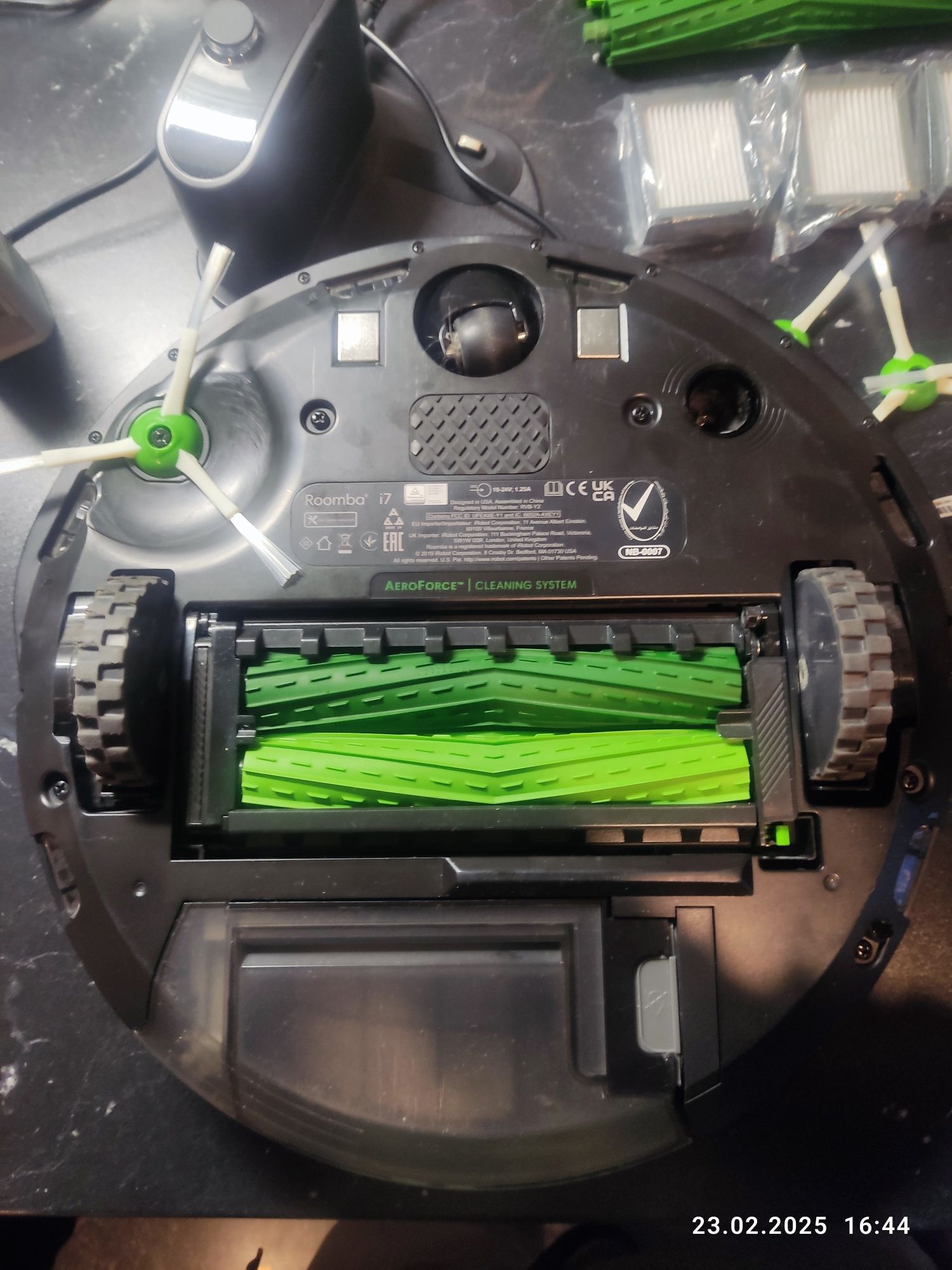 irobot Roomba i7
