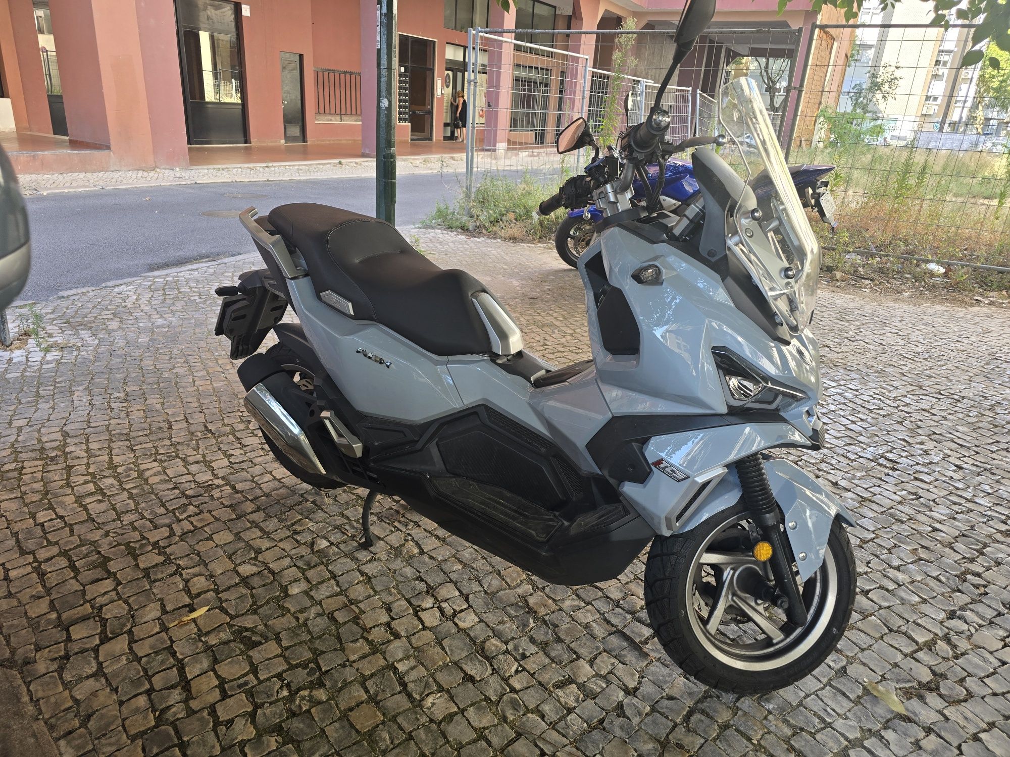 SYM ADX 125 com 3 anos de garantia