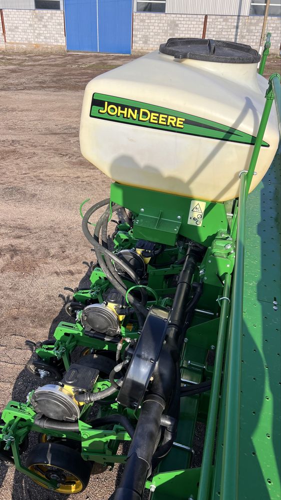 John Deere 1882 CCS 2126