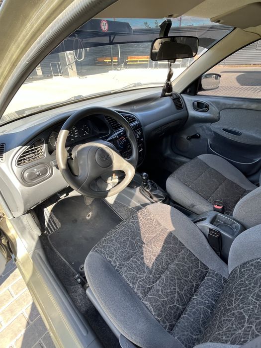 Део сенс 1.3 2006 рік