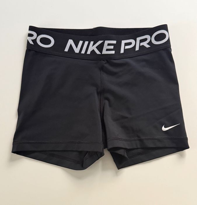 Krótkie damskie spodenki Nike rozmiar S