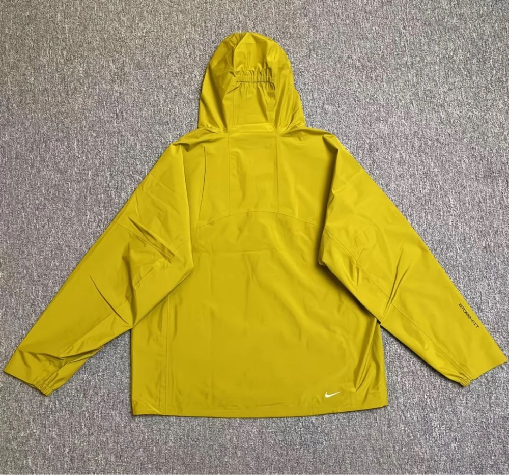 Вітрівка Nike ACG ( асдж )