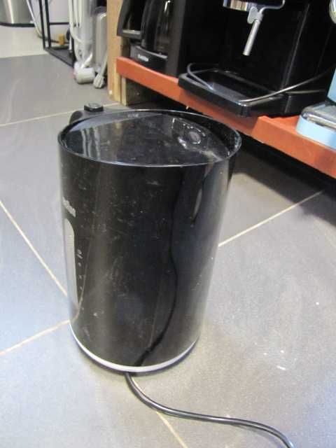 Czajnik elektryczny Braun WK1100BK 1,7l 2200W