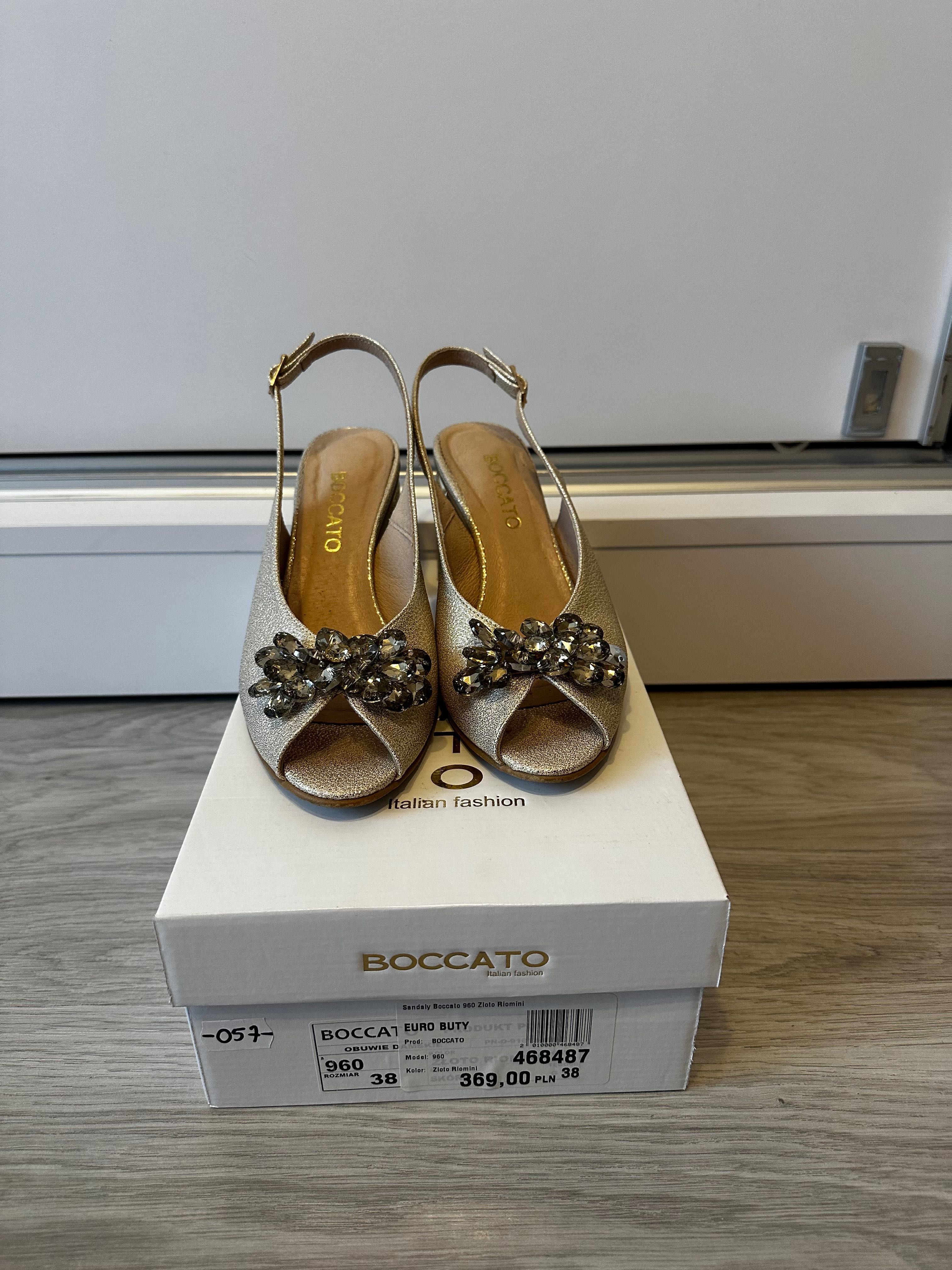 Buty eleganckie złote na klocku 38