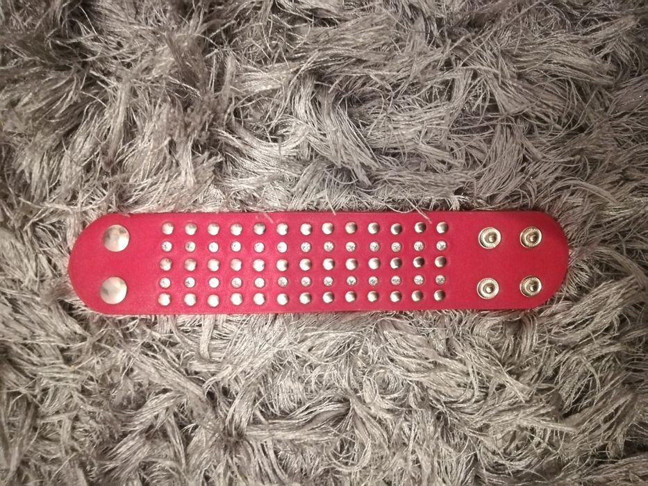 Bransoletka skóra, ćwieki, czerwona