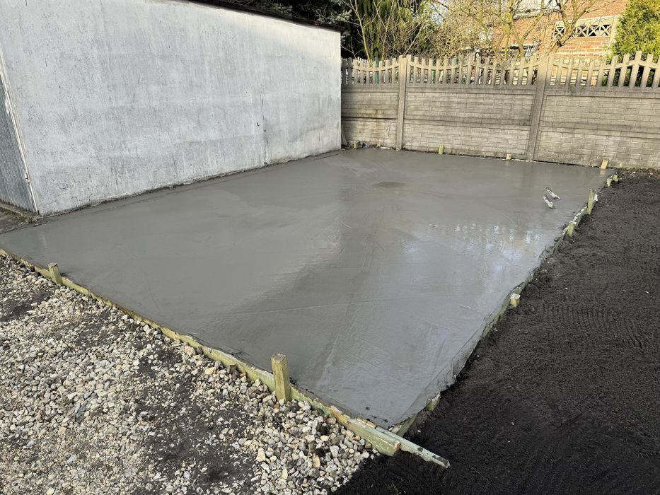 Płyty fundamentowe, wylewki pod garaże, wykopy, przyłącza, utwardzenia