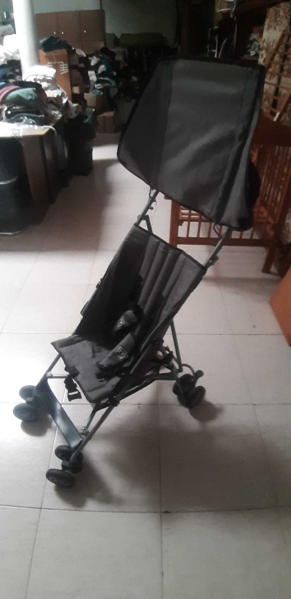 Carrinho de passeio para criança