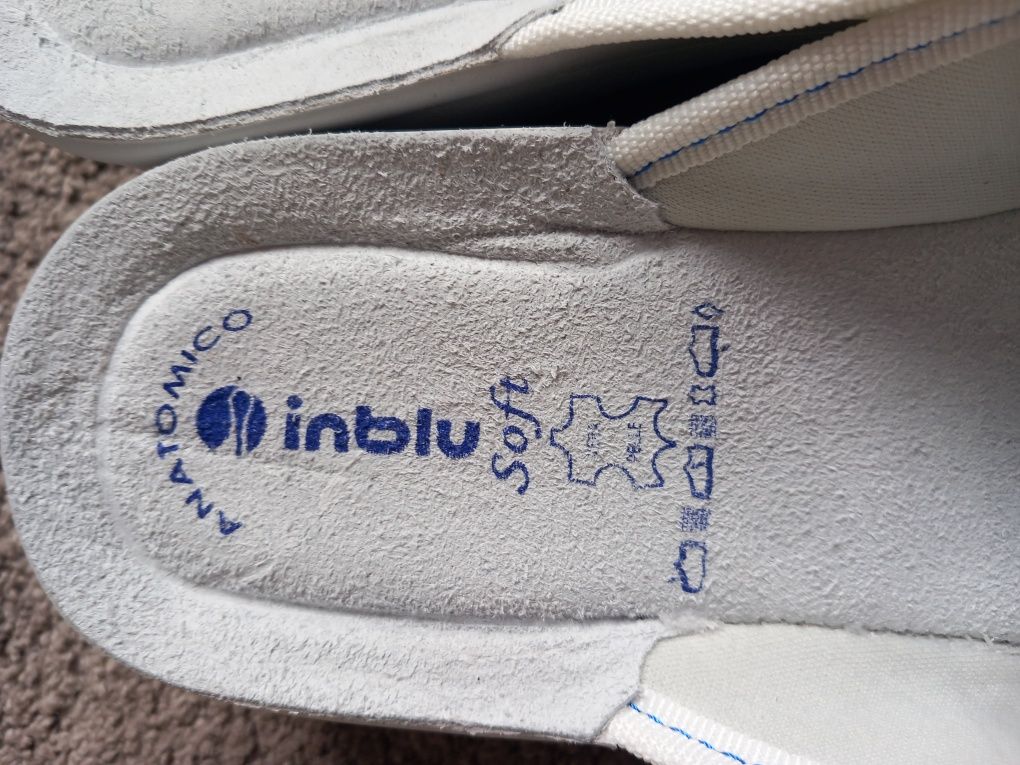 Kapcie Inblu białe