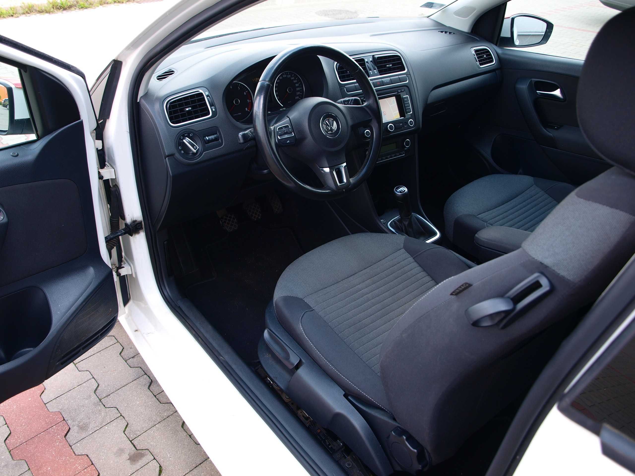 Wypożyczalnia Aut Wynajem Samochodów VW Polo 1.4B +Gaz  Ekonomiczny