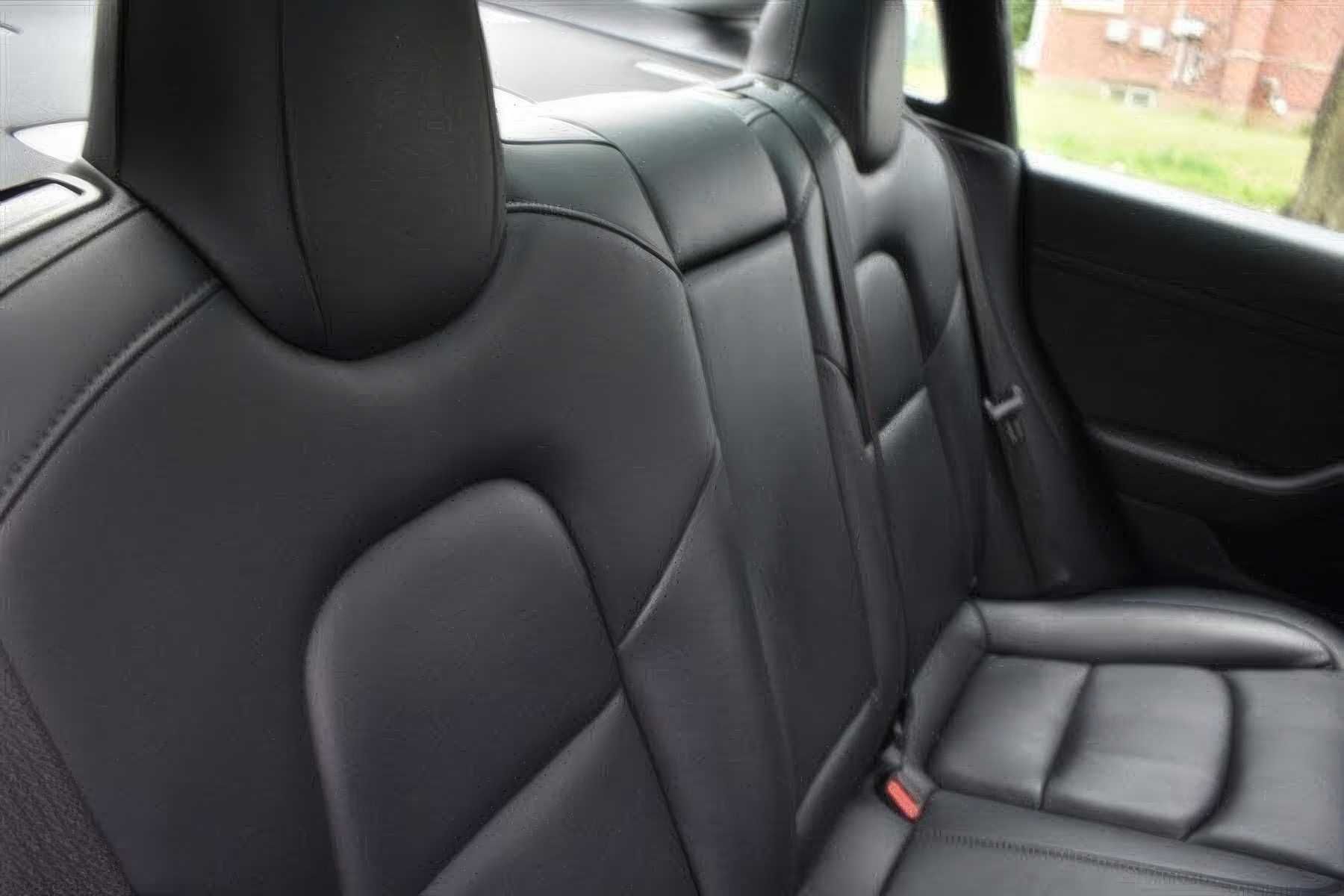 Tesla Model 3  2023