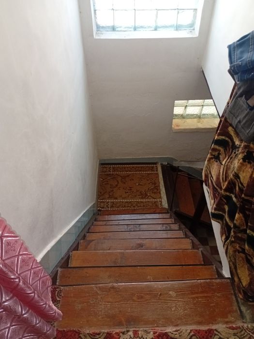 Будинок в тихому районі міста Берегове, зручна локація