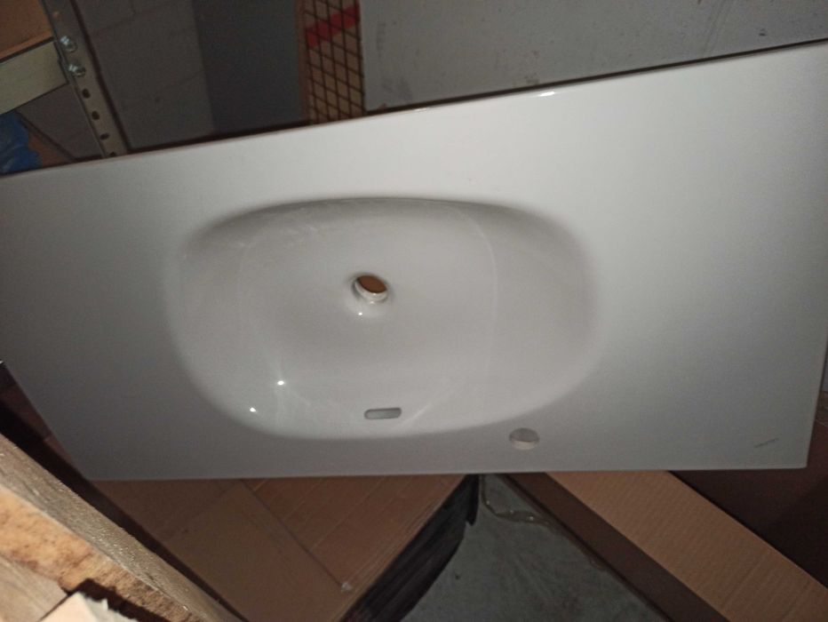 Umywalka ścienna 1000 x 480 mm Laufen Palomba
