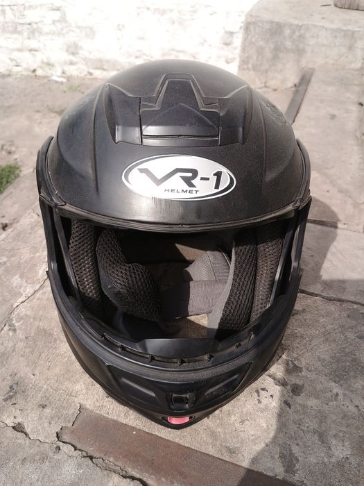 Шлем,для мотоцикла,в хорошем состоянии