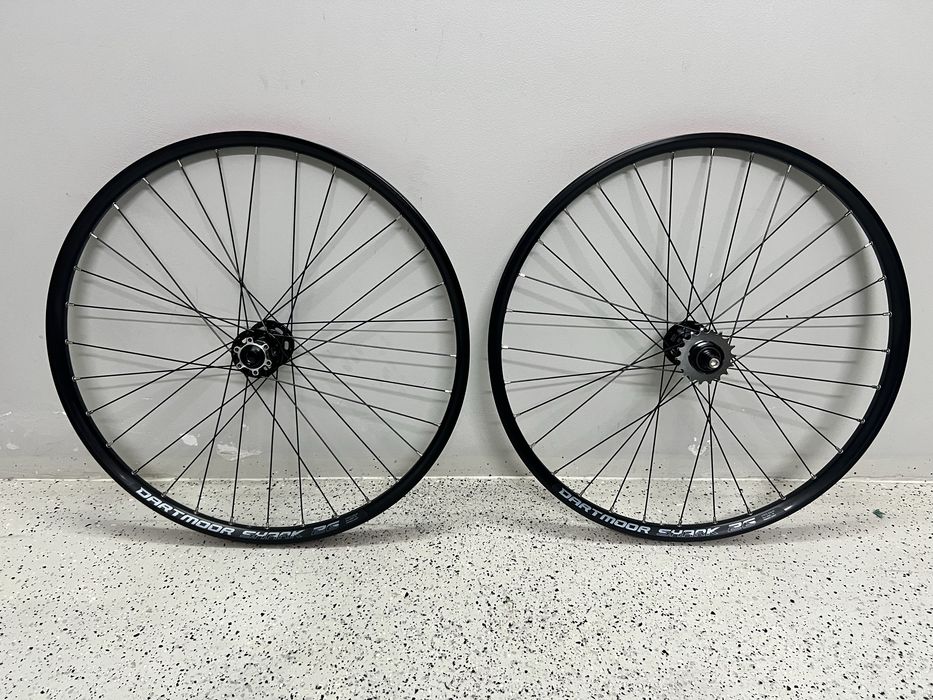 Koła rowerowe 26” DIRT Tanke GŁOŚNE Dartmoor Sapim