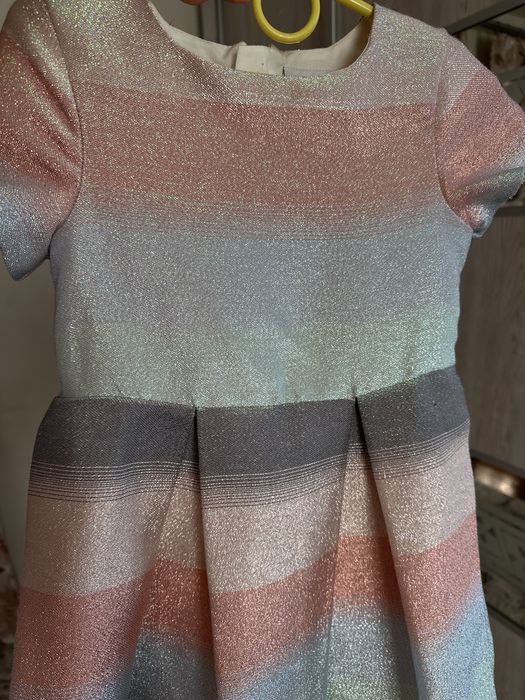 Нарядное платье next на девочку 5-6 лет /сукня