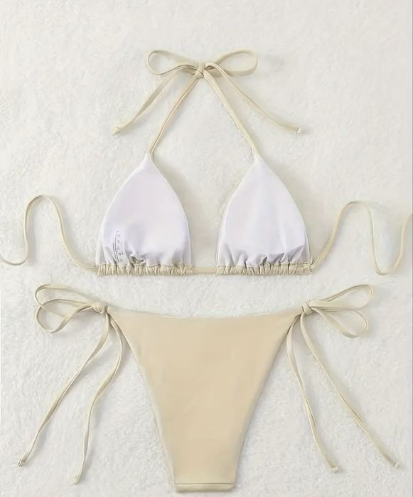 Новий стильний купальник