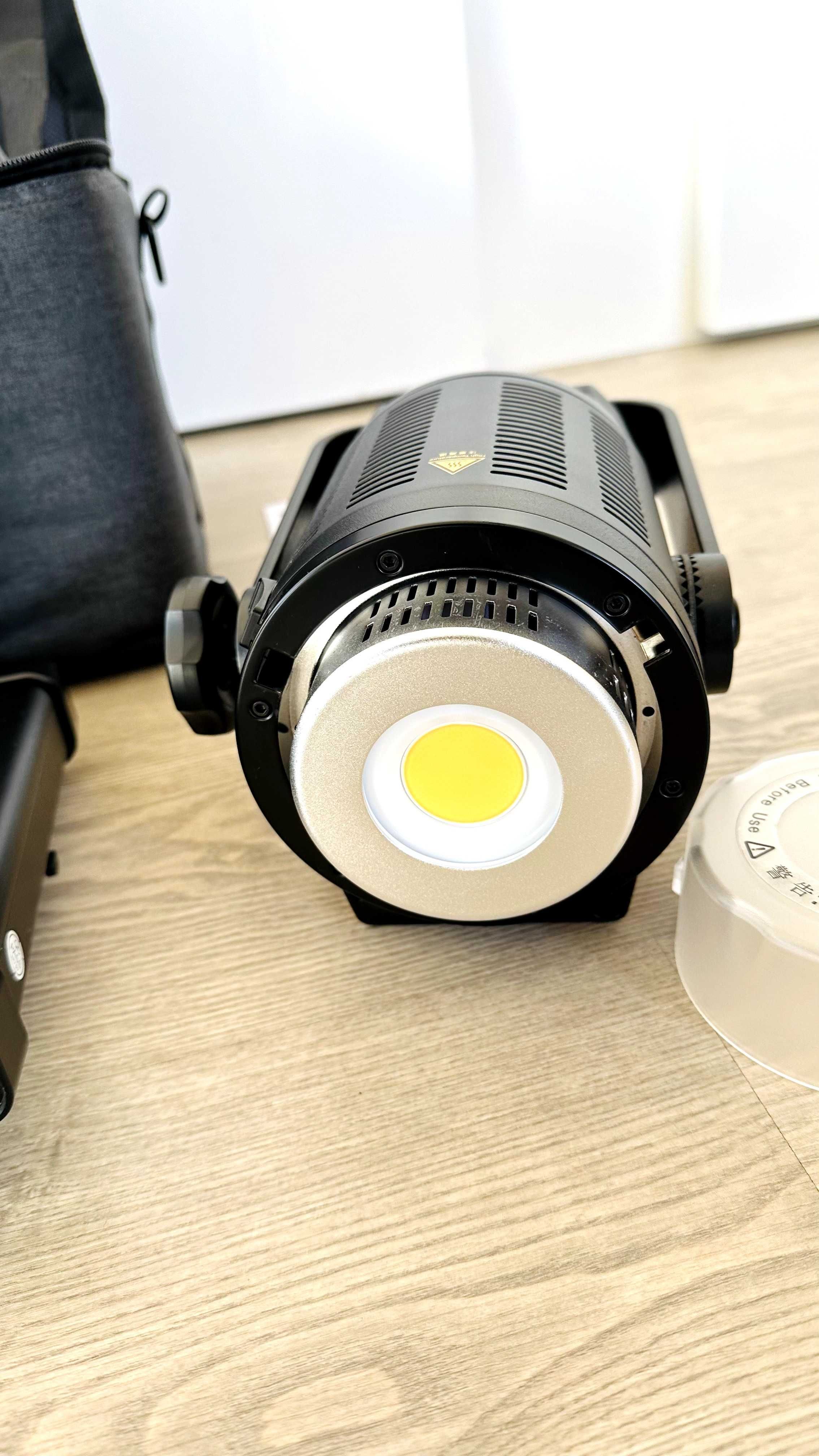 GODOX VIDEO LED LIGHT VL150 (tenho 2 unidades para venda)