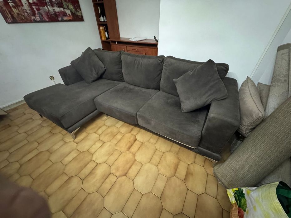 Sofá chaise longue aveludado