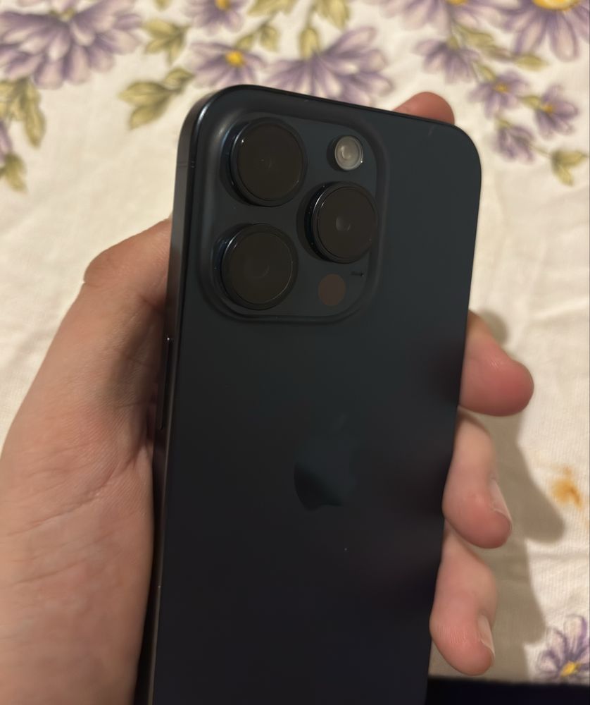 iPhone 15 Pro | (128gb)