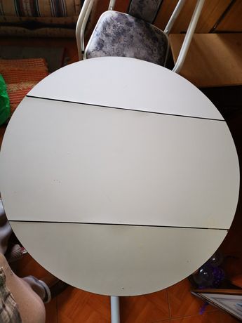 Mesa branca redonda dobrável 88 cm