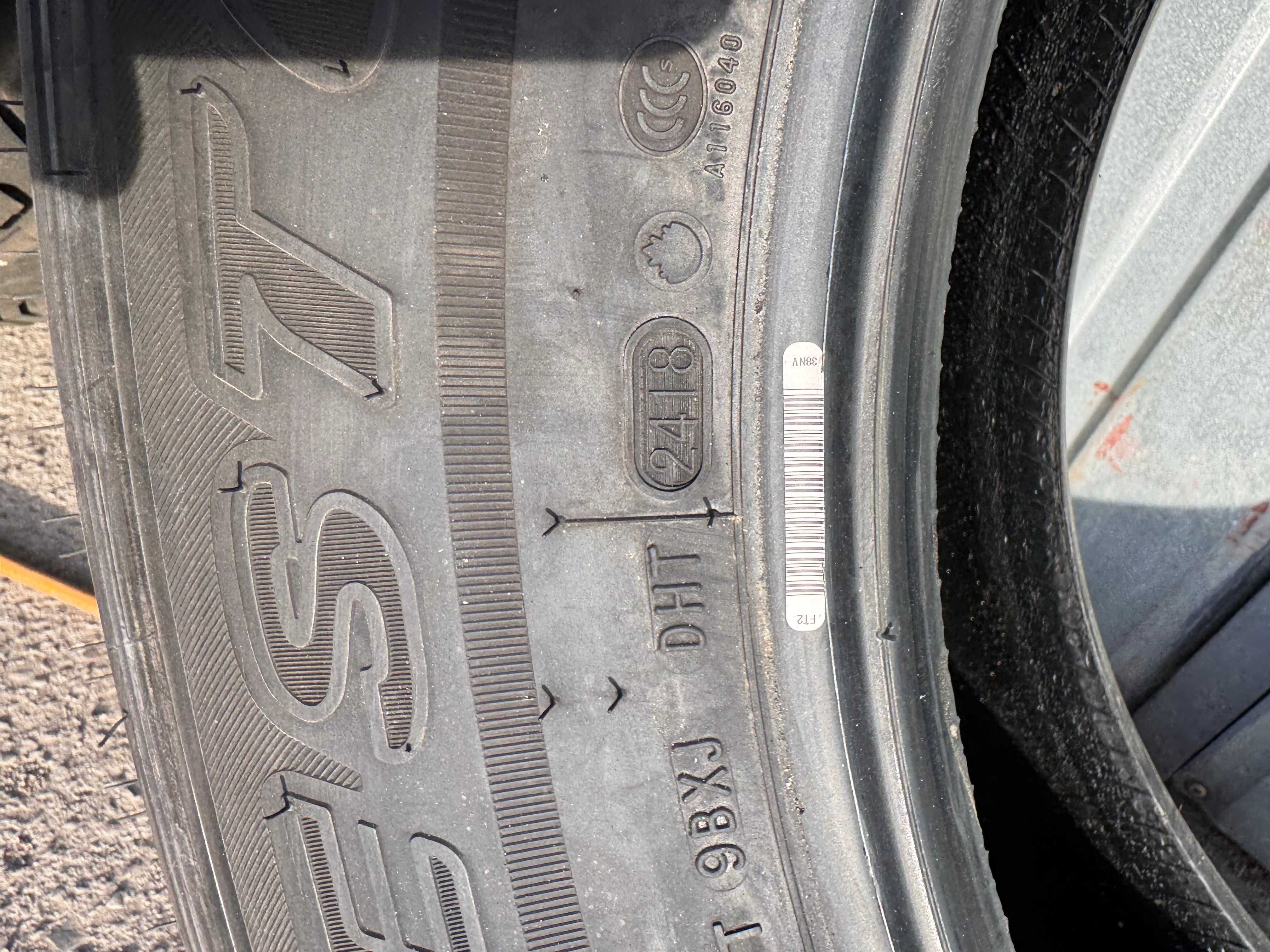 255/70/ 18 Bridgestone dueler H/T jak nowe