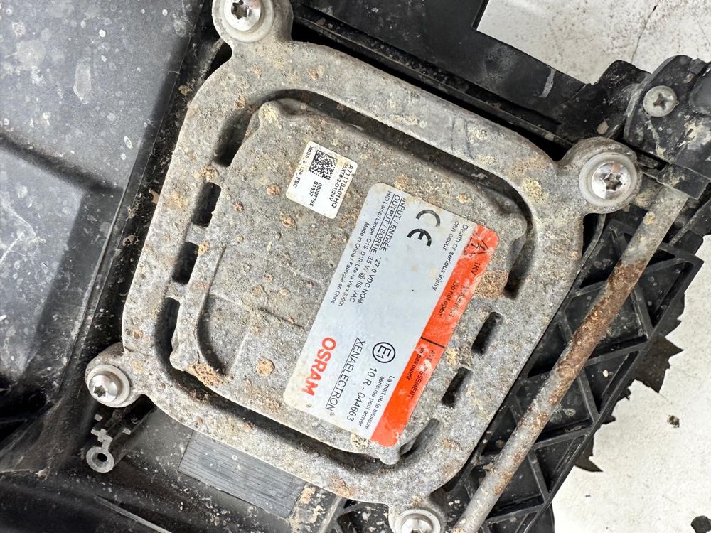 Mercedes Actros Antos Arocs MP4 Lampa lewa Bixenon xenon lewy przód