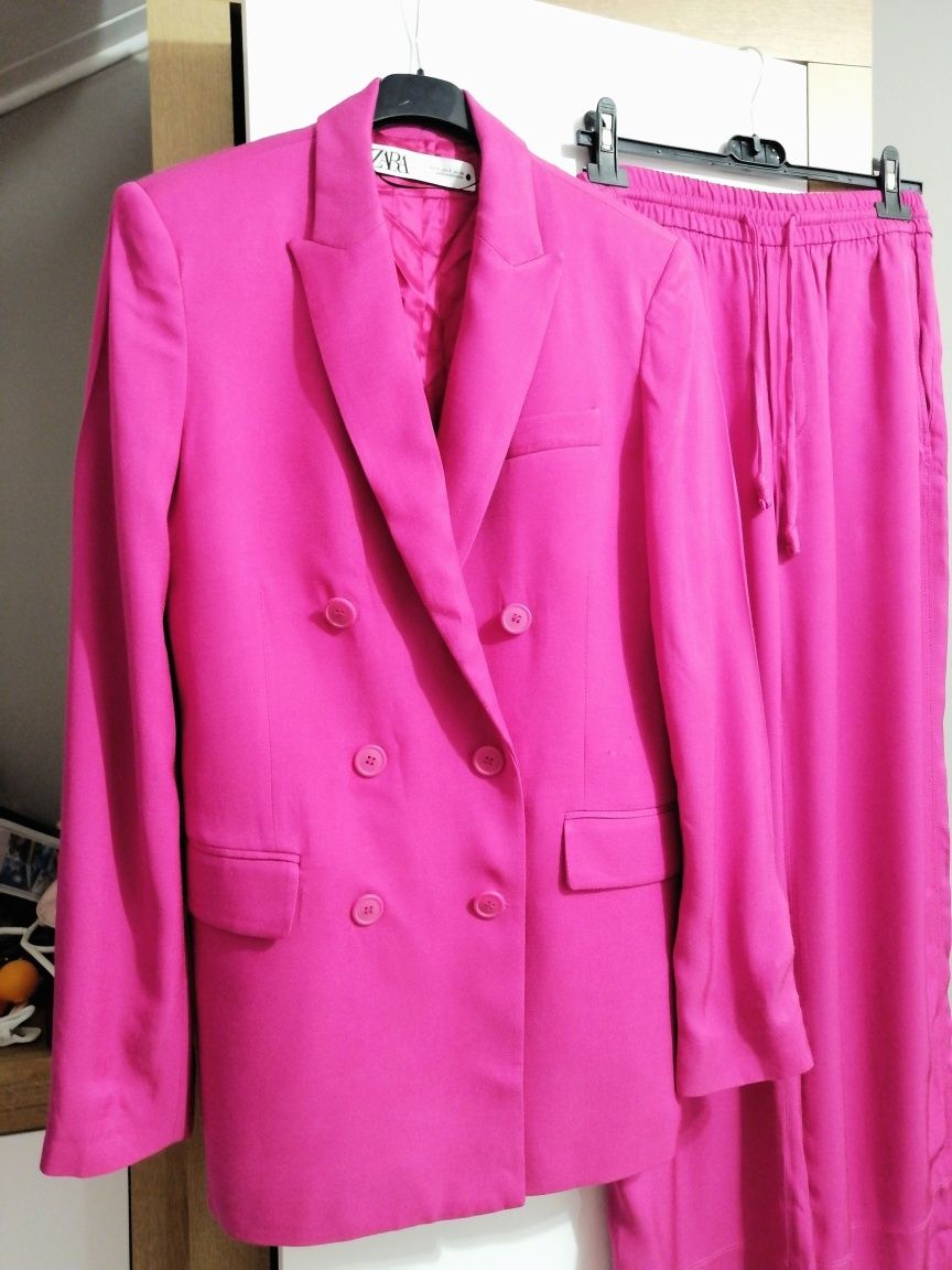 Damski różowy elegancki garnitur, szerokie spodnie zara