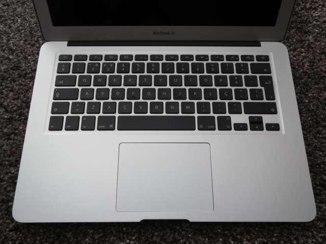 MacBook Air 13 i7, 8GB RAM, 256GB SSD