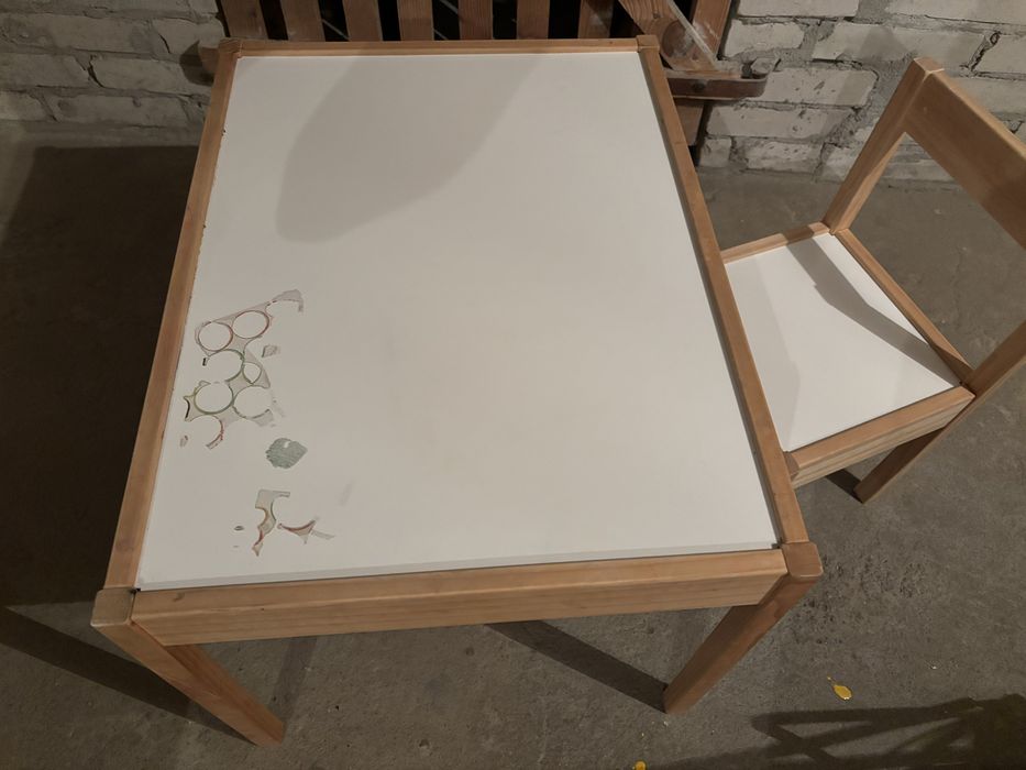 Stolik dziecięcy IKEA z jednym krzeslem