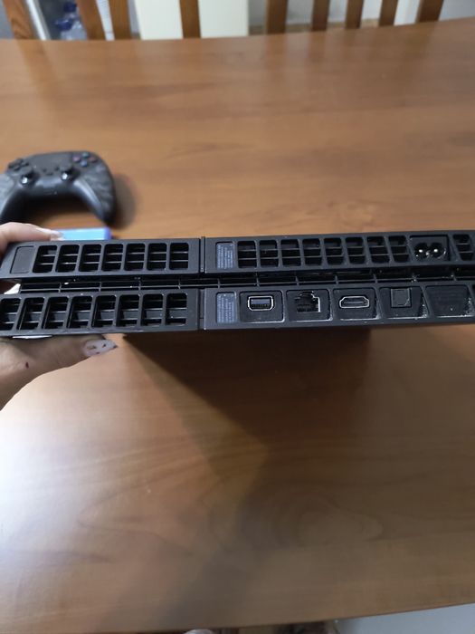 PlayStation 4 fat de 500GB-Excelente estado