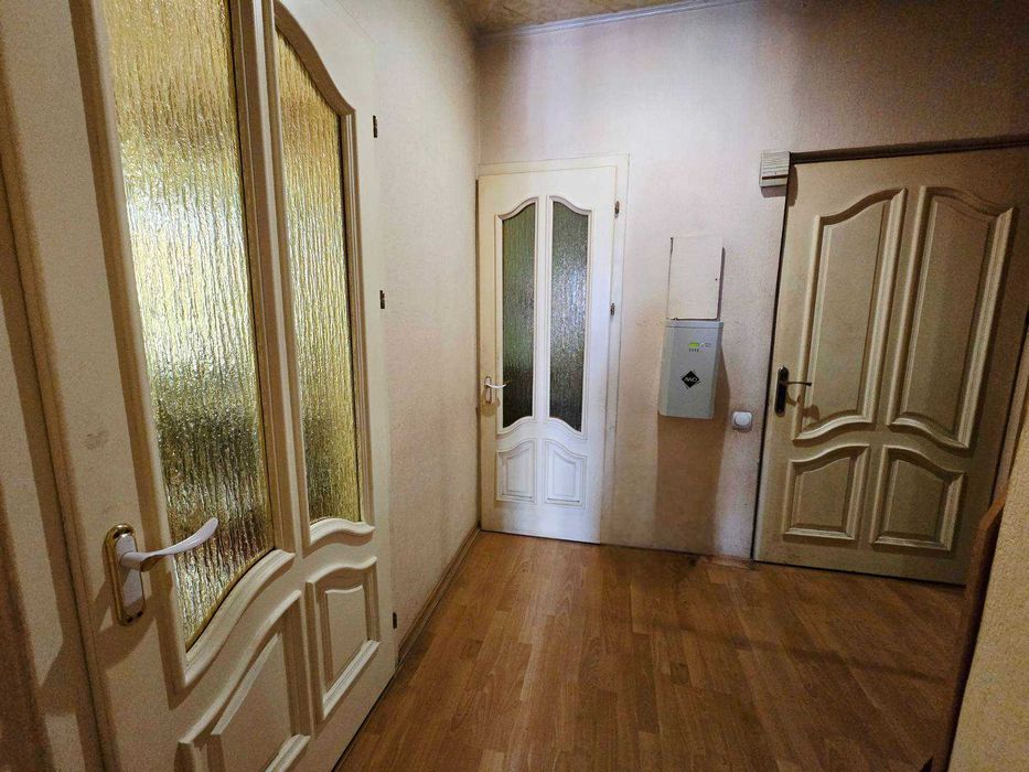 Продам 3к/кв з автономним опаленням вул.Незалежності/Титова