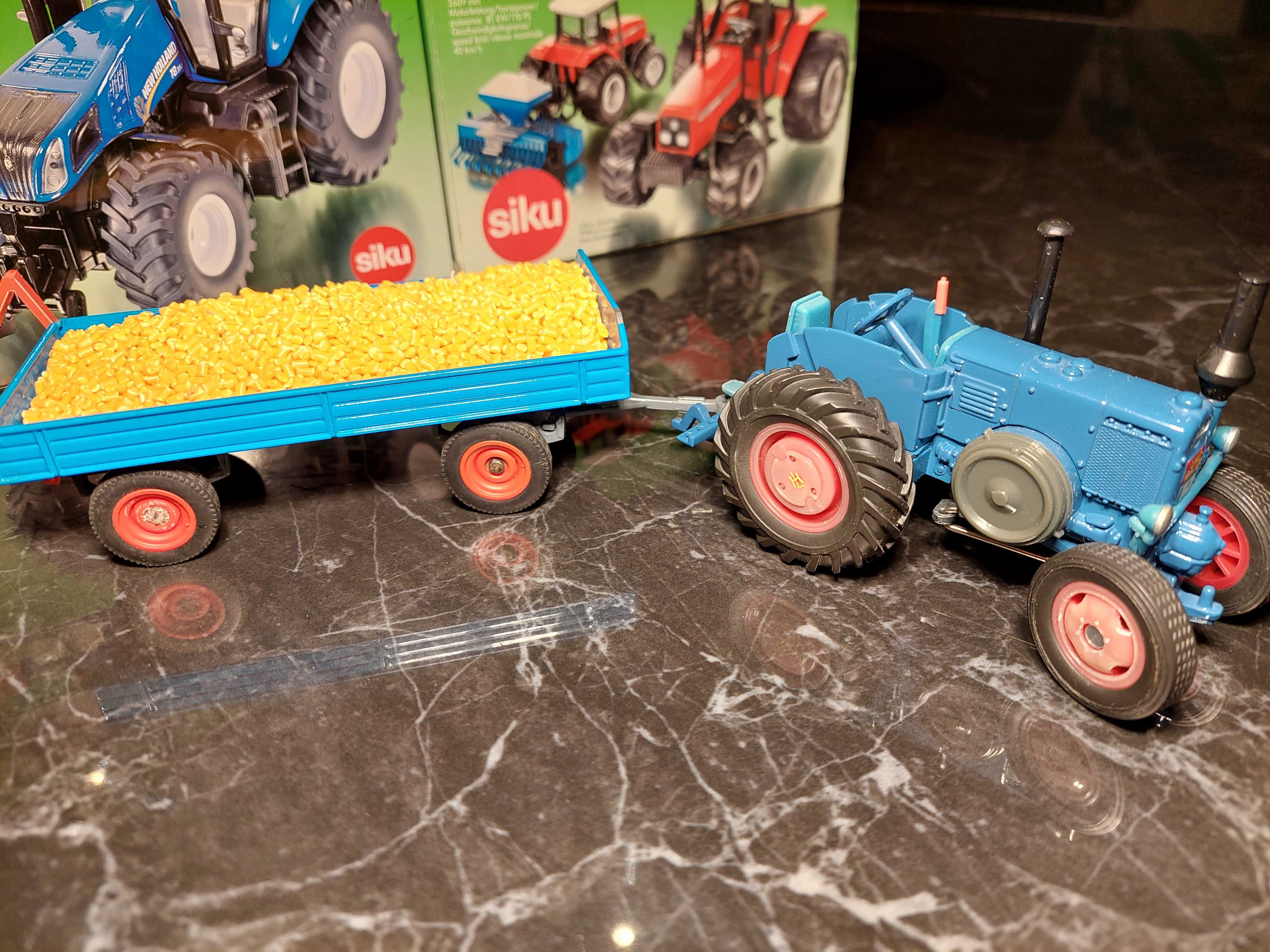 Siku Ciągnik  Traktor Lanz Bulldog z przyczepą i ładunkiem  1:32