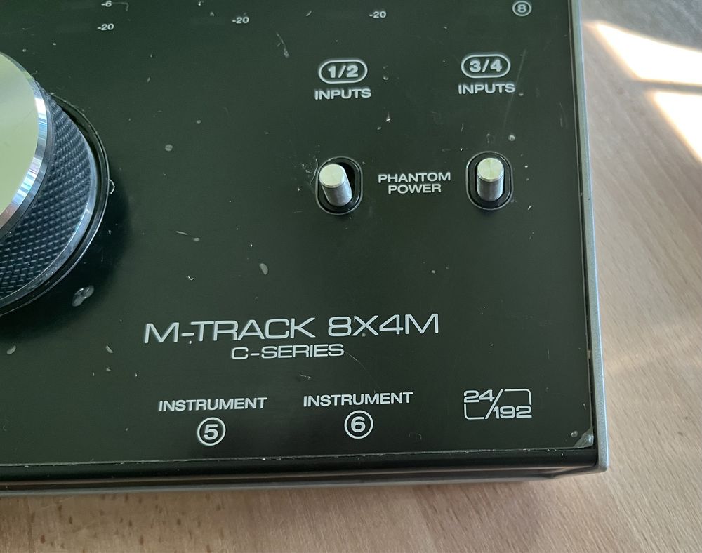 M-audio m-track 8x4m