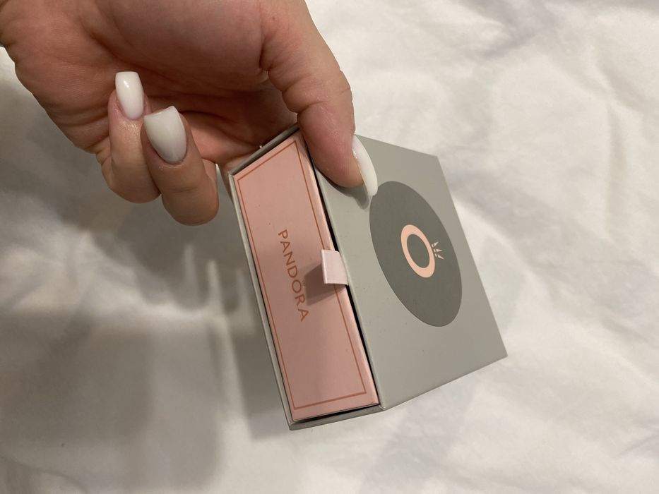 Коробки/пакети бренди