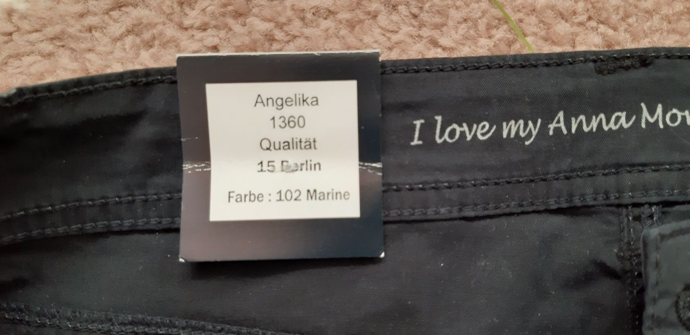Spodnie Angelika od Anna Montana slim fit 38