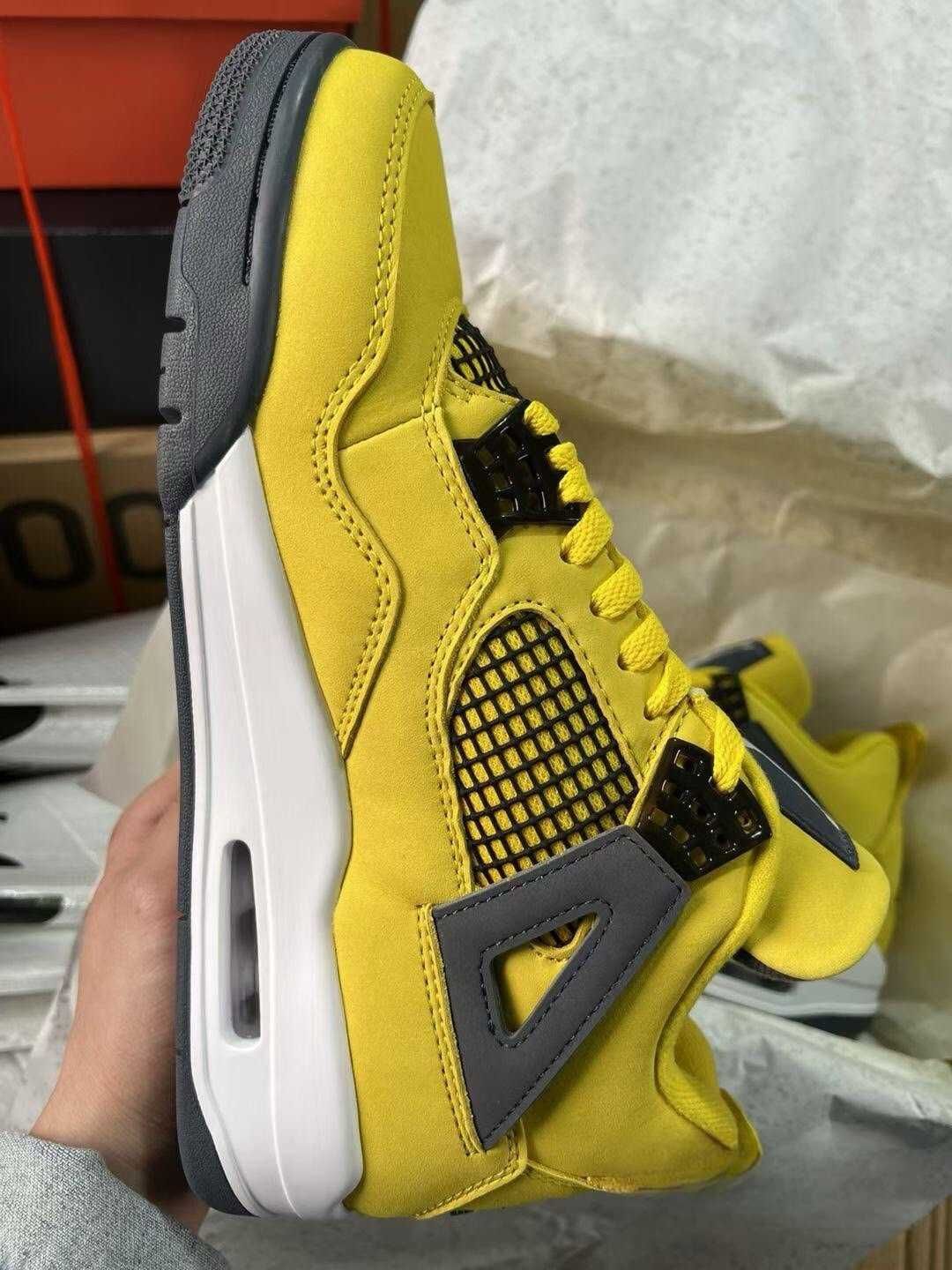 Jordan Air Jordan 4 retro "tour yellow"  R.37.5