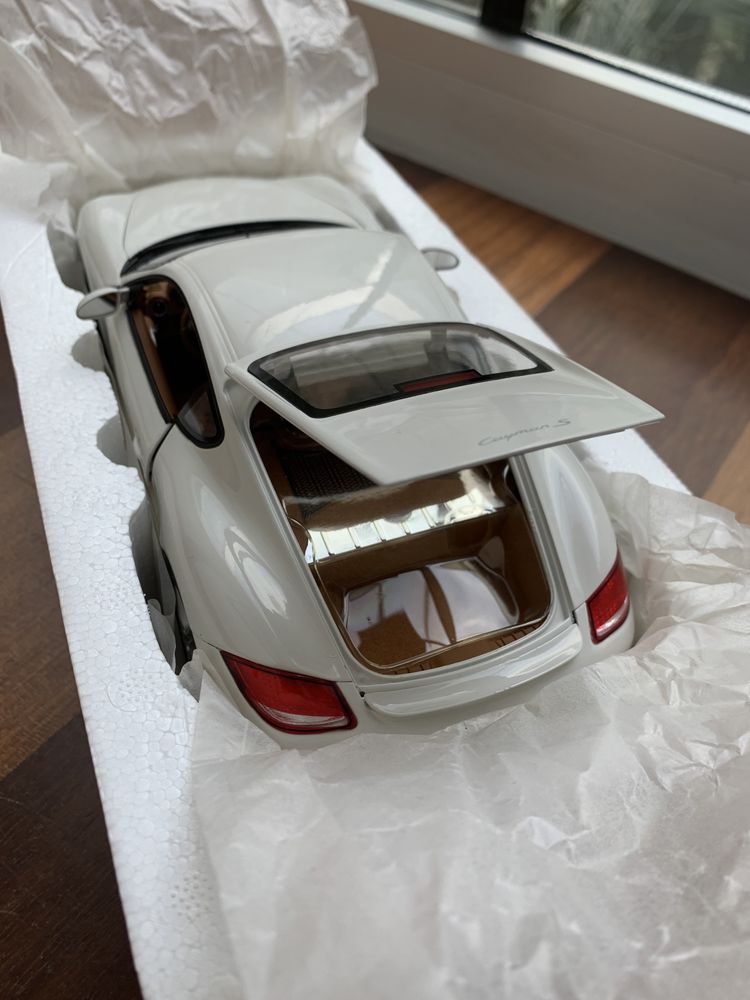 Porsche Cayman S versao dealer 1:18 Raro by Norev